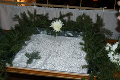 Украшение храма к празднику Рождества Христова. Увеличить изображение. Размер файла: 489,93 Kb [800X536]