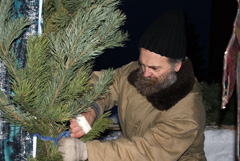 Установка Рождественского вертепа. Увеличить изображение. Размер файла: 555,11 Kb [800X536]