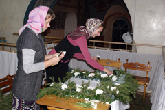 Украшение храма к празднику Рождества Христова. Увеличить изображение. Размер файла: 479,01 Kb [800X536]