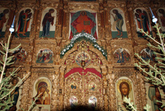 Украшение храма к празднику Рождества Христова. Увеличить изображение. Размер файла: 683,4 Kb [800X536]