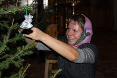 Украшение храма к празднику Рождества Христова. Увеличить изображение. Размер файла: 433,1 Kb [800X536]