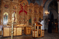 Освящение нового иконостаса. Увеличить изображение. Размер файла: 246,54 Kb [800X536]