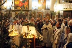 Рождественские богослужения. Увеличить изображение. Размер файла: 595,61 Kb [800X536]