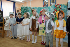 Детский рождественский утренник в соборе. Увеличить изображение. Размер файла: 483,83 Kb [800X536]