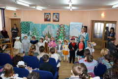 Детский рождественский утренник в соборе. Увеличить изображение. Размер файла: 491,33 Kb [800X536]