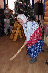 Детский рождественский утренник в соборе. Увеличить изображение. Размер файла: 306,88 Kb [800X1195]