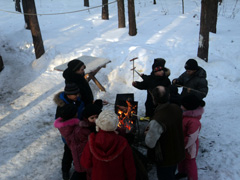 Поход на лыжную базу. Увеличить изображение. Размер файла: 358,78 Kb [800X600]