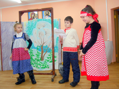 Детская воскресная школа готовится к Рождеству. Увеличить изображение. Размер файла: 265,96 Kb [800X600]