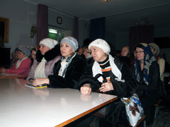 Собрание прихожан в Орловском храме. Увеличить изображение. Размер файла: 709,25 Kb [1200X900]