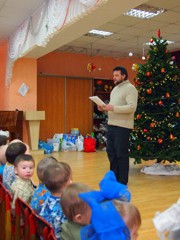 Посещение детдома. Увеличить изображение. Размер файла: 255,11 Kb [900X1200]