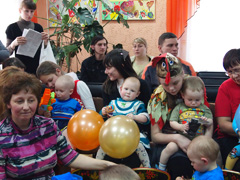 Посещение детдома. Увеличить изображение. Размер файла: 935,99 Kb [1200X900]