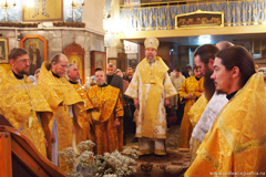 Архиерейское богослужение в Свято-Вознесенском соборе. Увеличить изображение. Размер файла: 971,6 Kb [1200X800]