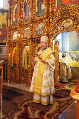 Архиерейское богослужение в Свято-Вознесенском соборе. Увеличить изображение. Размер файла: 1201,73 Kb [800X1200]