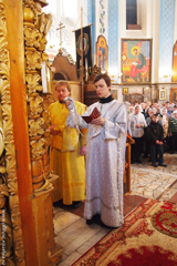 Архиерейское богослужение в Свято-Вознесенском соборе. Увеличить изображение. Размер файла: 1031,69 Kb [800X1200]