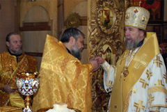 Архиерейское богослужение в Свято-Вознесенском соборе. Увеличить изображение. Размер файла: 1128,57 Kb [1200X803]