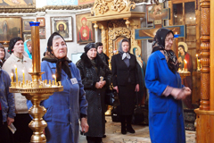 Праздничные богослужения в день памяти 400-летия преставления святителя Ермогена. Увеличить изображение. Размер файла: 919,12 Kb [1200X800]