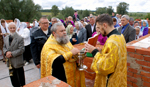 Закладка памятной капсулы в стену будущего храма в селе Старое Гришкино. Размер фото: 944,79 Kb [1200X698]