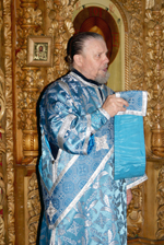 В Свято-Вознесенском Архиерейском соборе прошли праздничные Успенские богослужения. Размер изображения: 2214,55 Kb [1200X1793]