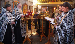 Богослужение Страстям Христовым в Свято-Вознесенском соборе. Увеличить изображение. Размер файла: 615,67 Kb [1200X709]