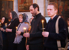 Богослужение Страстям Христовым в Свято-Вознесенском соборе. Увеличить изображение. Размер файла: 591,27 Kb [1200X875]