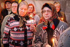 Богослужение Страстям Христовым в Свято-Вознесенском соборе. Увеличить изображение. Размер файла: 661,58 Kb [1200X800]