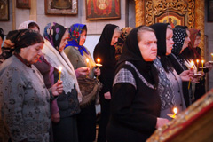 Богослужение Страстям Христовым в Свято-Вознесенском соборе. Увеличить изображение. Размер файла: 545,38 Kb [1200X800]