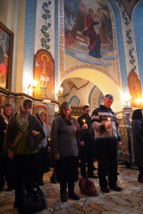 Богослужение Страстям Христовым в Свято-Вознесенском соборе. Увеличить изображение. Размер файла: 595,35 Kb [800X1200]