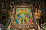 Праздничные богослужения в день Пятидесятницы. Размер увеличенного изображения: 773,37 Kb [1200X802]