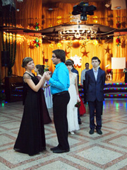 Рождественский Бал. Увеличить изображение. Размер файла: 1225,01 Kb [900X1200]