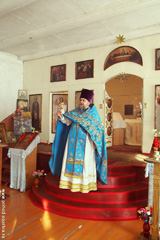 Божественная литургия в селе Лубяны. Увеличить изображение. Размер файла: 811,48 Kb [800X1200]