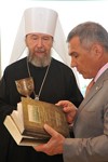 Встреча Президента Республики Татарстан с главой Татарстанской митрополии. Размер изображения: 63,3 Kb [400X600]